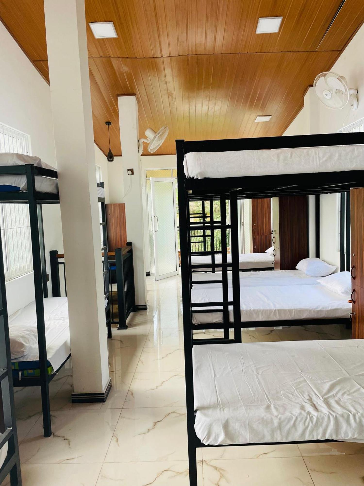 Star Village Hostel แคนดี้ ภายนอก รูปภาพ